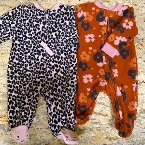 (2) Fleece Footie / Footed Onesies - Leopard / Burnt Flower Power Sz 3 Months